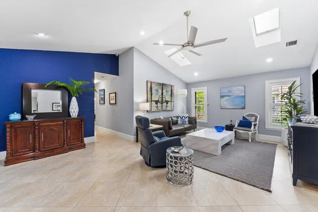 Residence photo 15