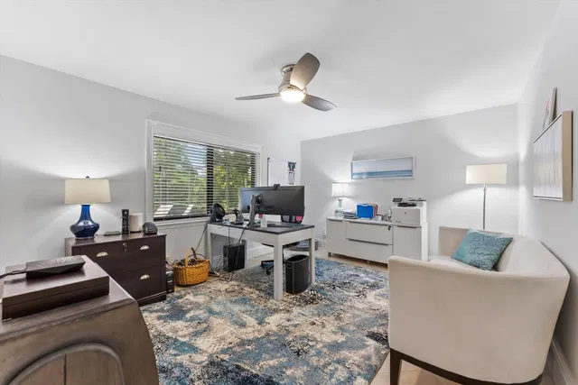 Residence photo 23