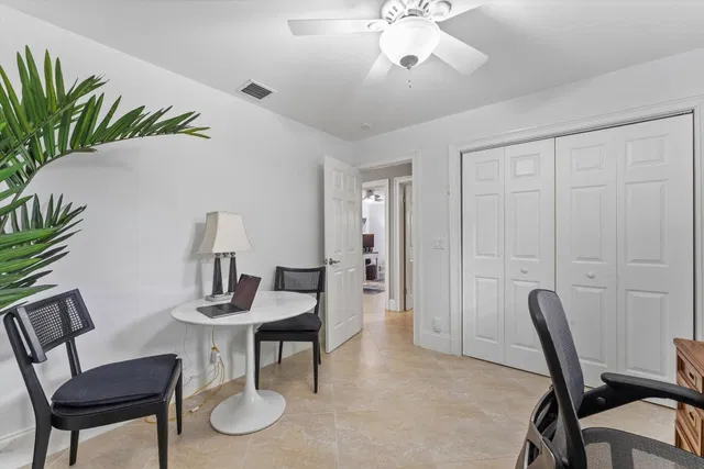 Residence photo 29