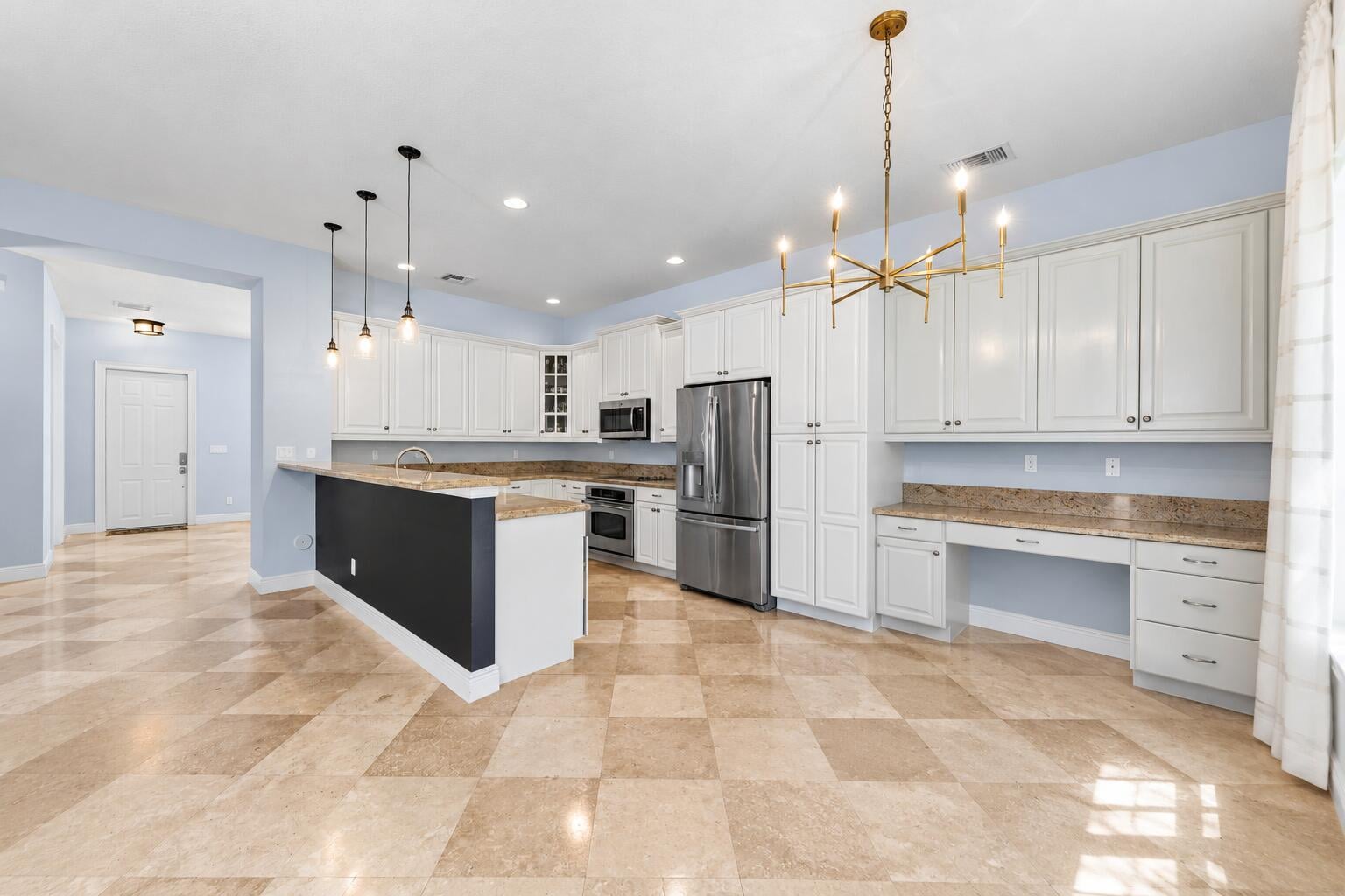 Residence photo 11