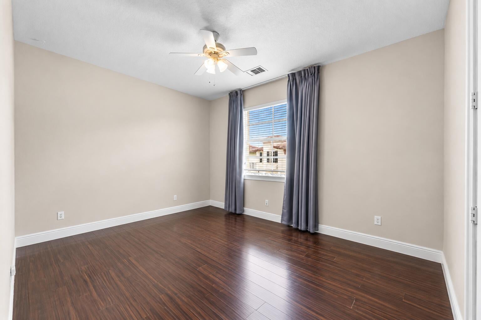 Residence photo 21