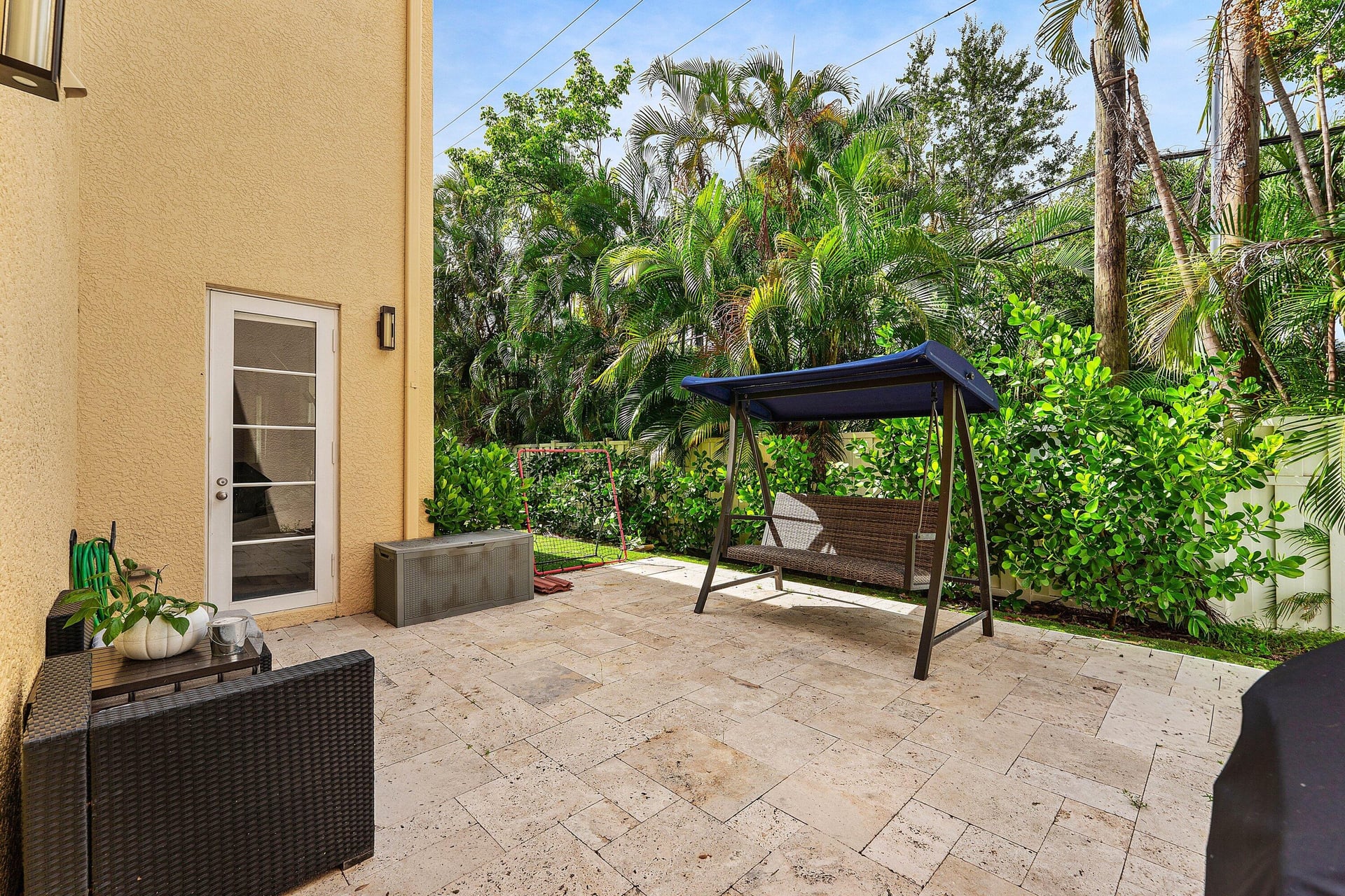Residence photo 32