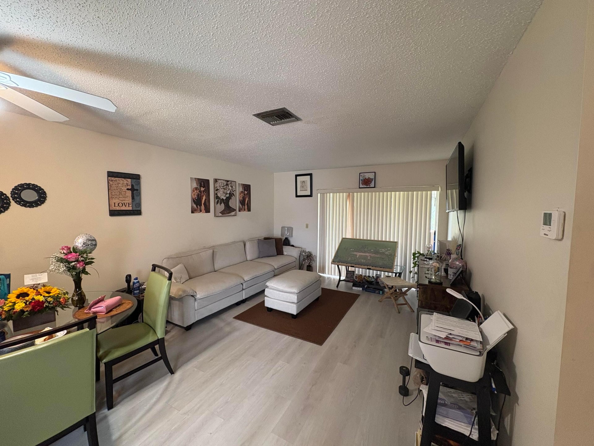 Unit E photo 9