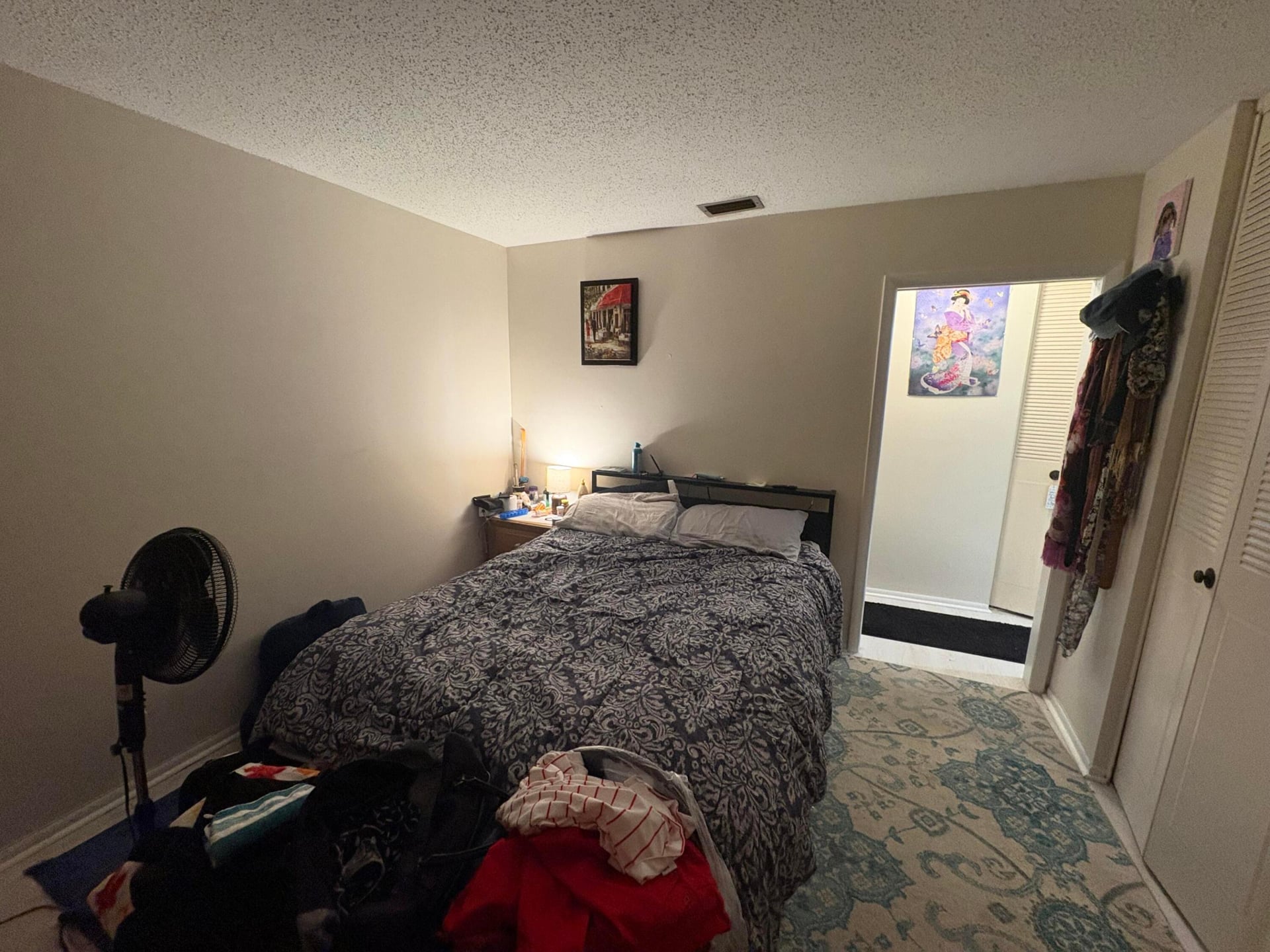 Unit E photo 14