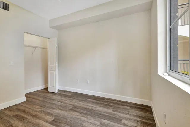  Unit 2124 photo 13