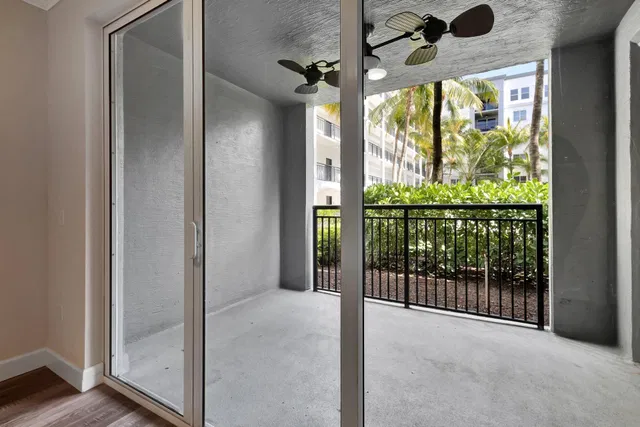 Unit 2124 photo 23