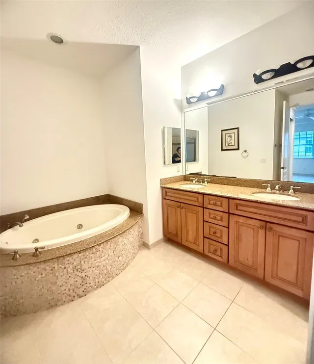 Residence photo 21