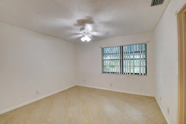  Residence photo 14