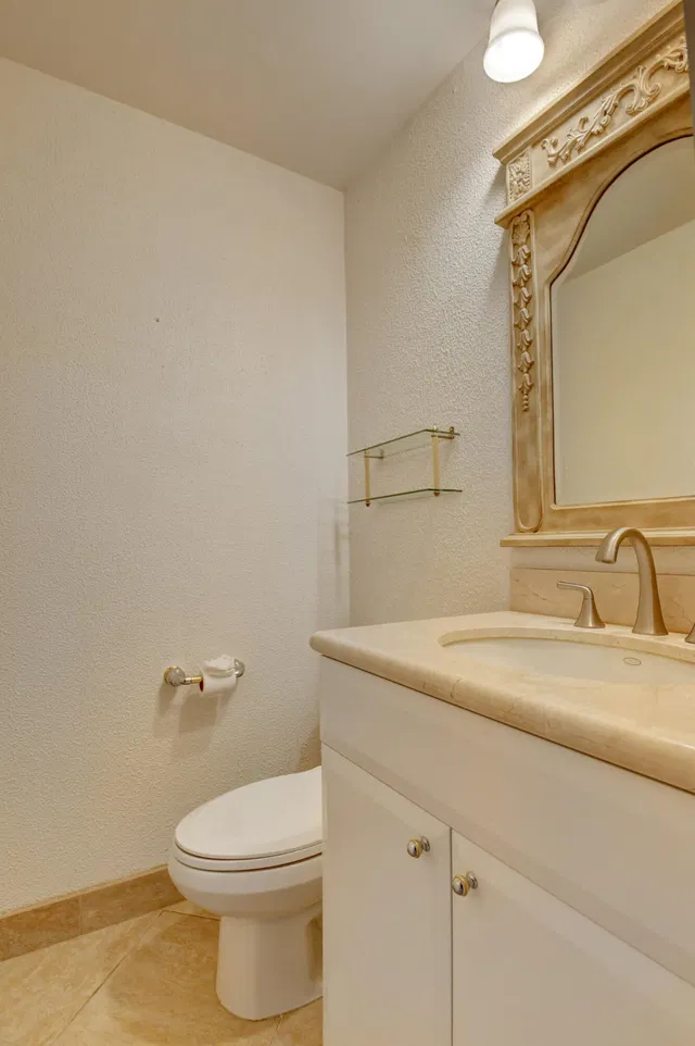  Residence photo 20