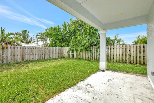  Residence photo 27