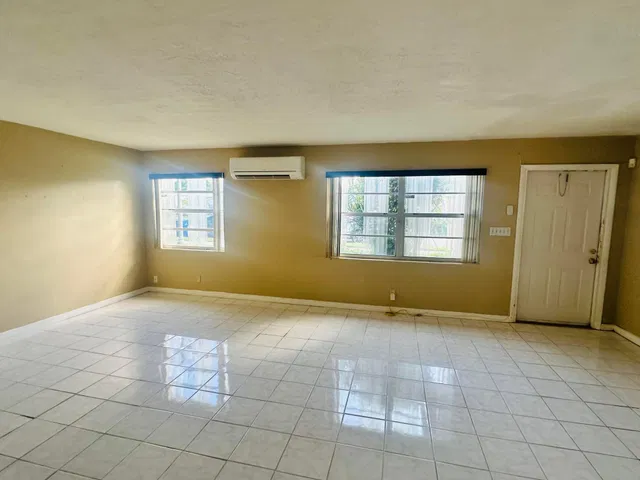  Residence photo 11