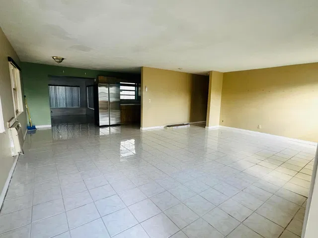  Residence photo 18