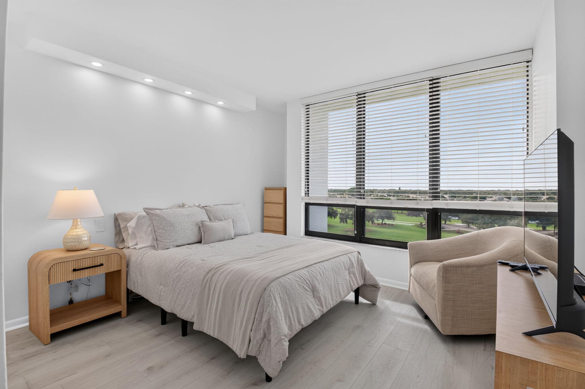 Boca West Country Club Unit 2076 photo 9
