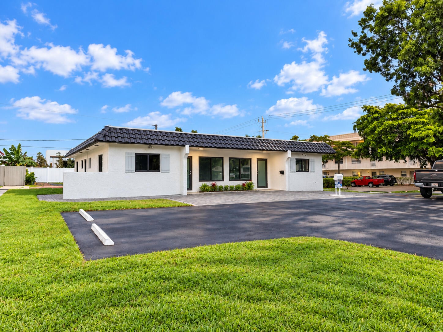 Residence photo 3