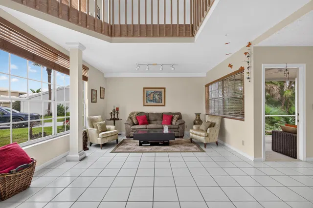 Residence photo 8