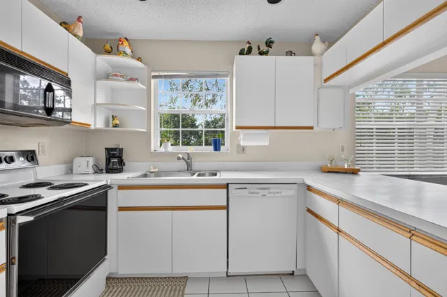 Residence photo 14