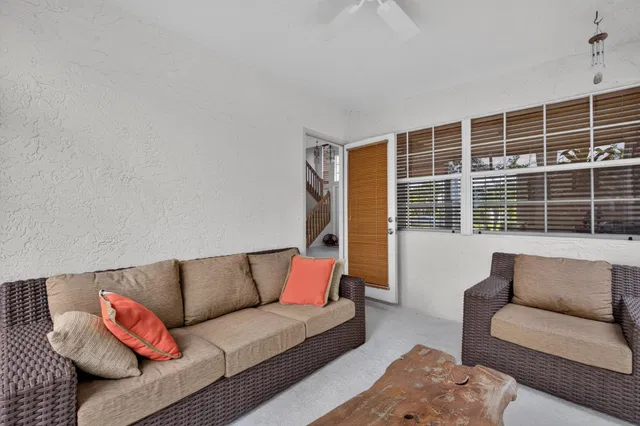 Residence photo 25