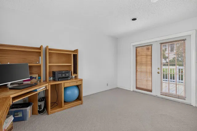 Residence photo 30