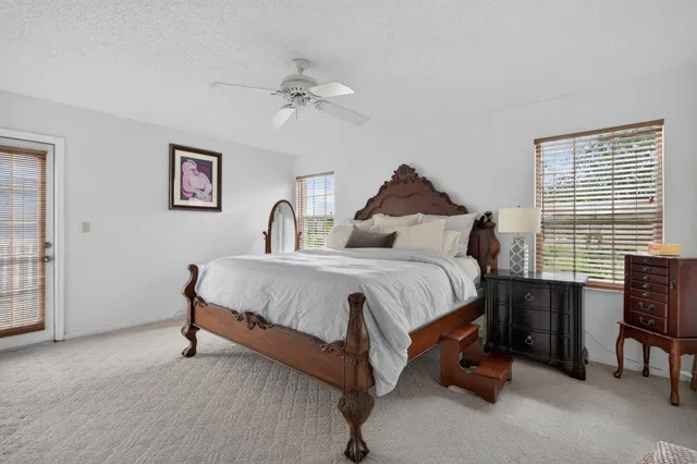 Residence photo 31