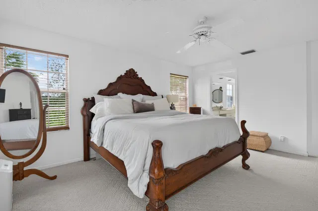 Residence photo 32