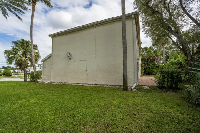 Residence photo 51