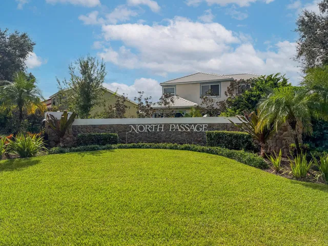 Residence photo 74