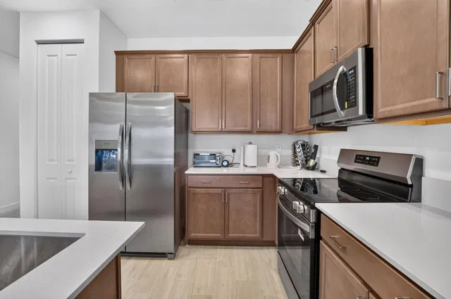 Residence photo 8