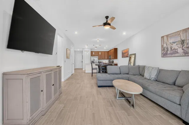 Residence photo 19