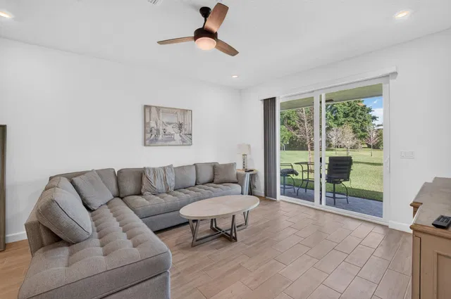 Residence photo 20