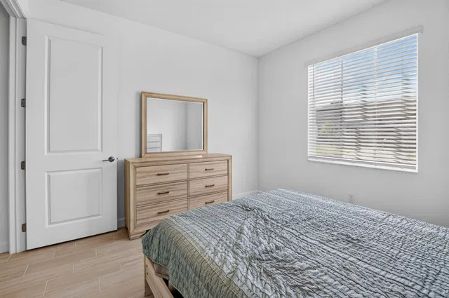 Residence photo 30