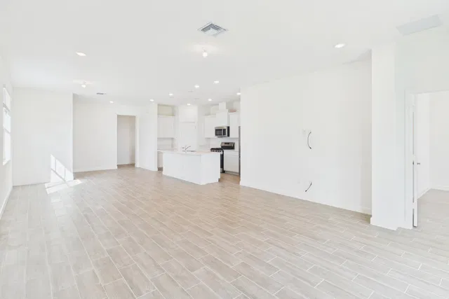 Residence photo 18