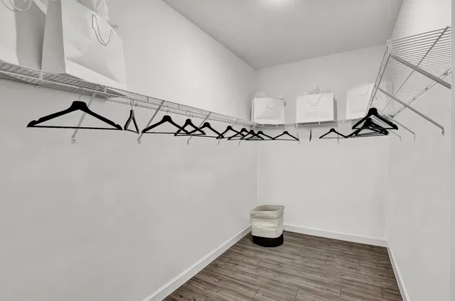 Residence photo 57