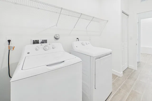 Residence photo 79