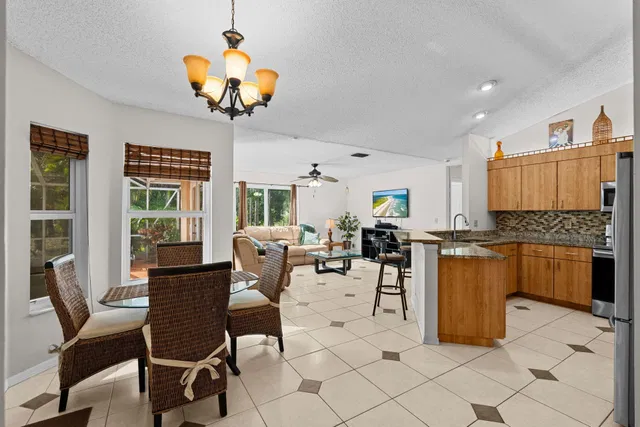 Residence photo 15