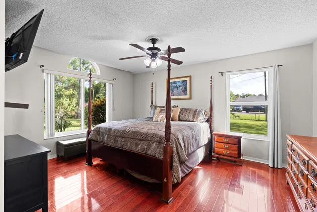 Residence photo 19