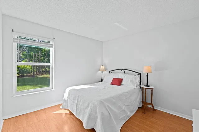 Residence photo 32