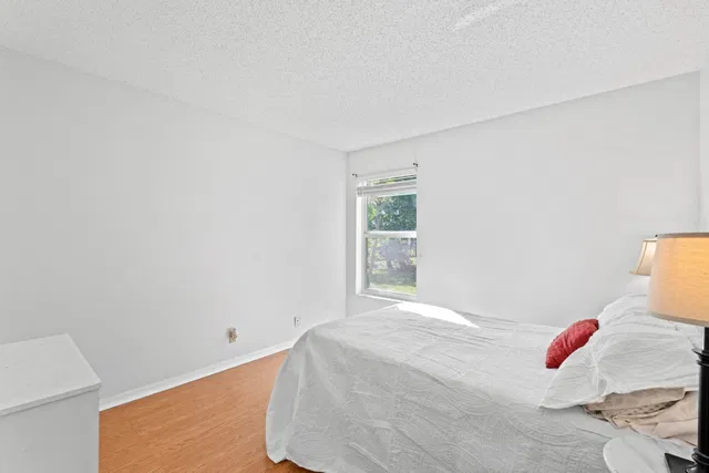 Residence photo 33