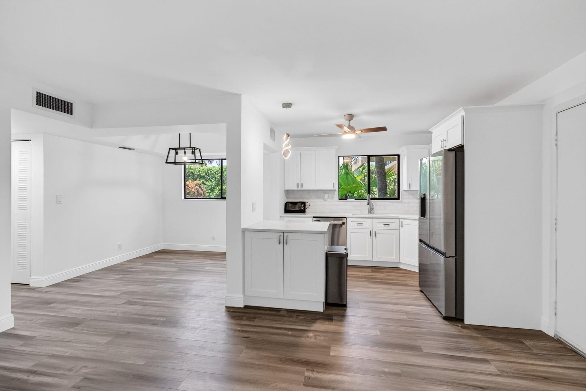 Unit 238 photo 9