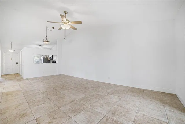Unit 206 photo 21