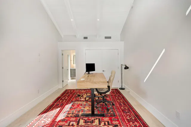 Residence photo 39