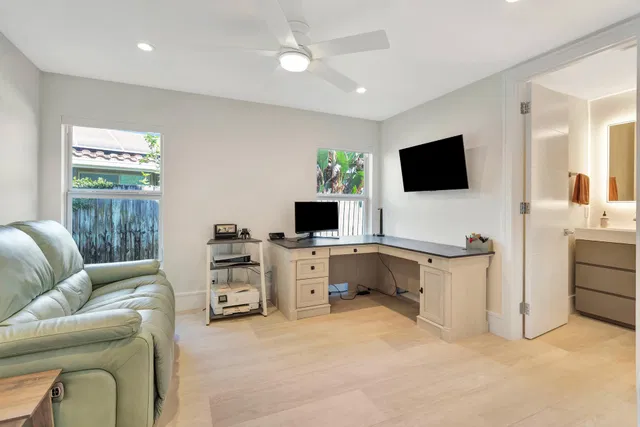 Residence photo 45