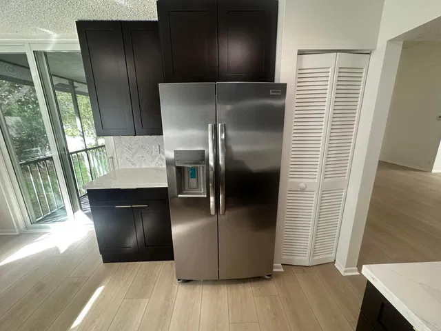  Unit 507 photo 5