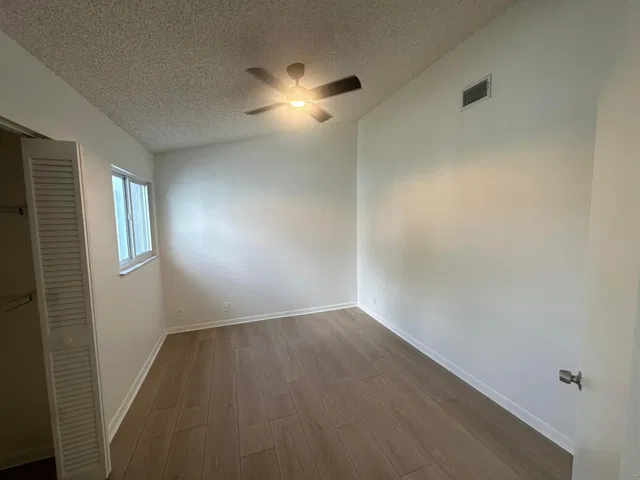  Unit 507 photo 15