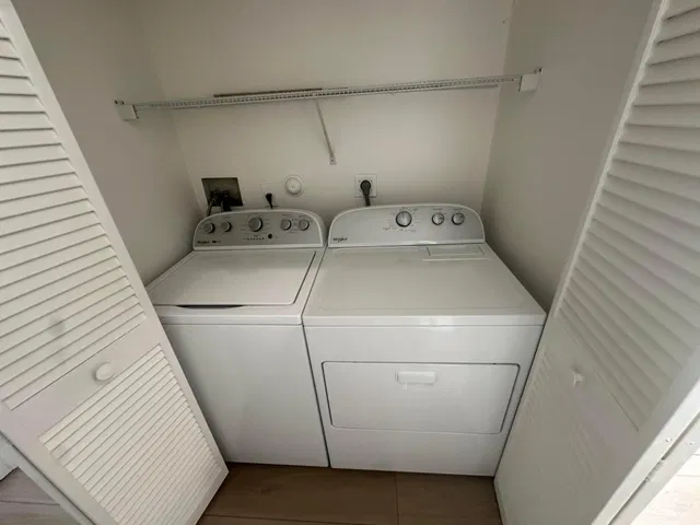  Unit 507 photo 19