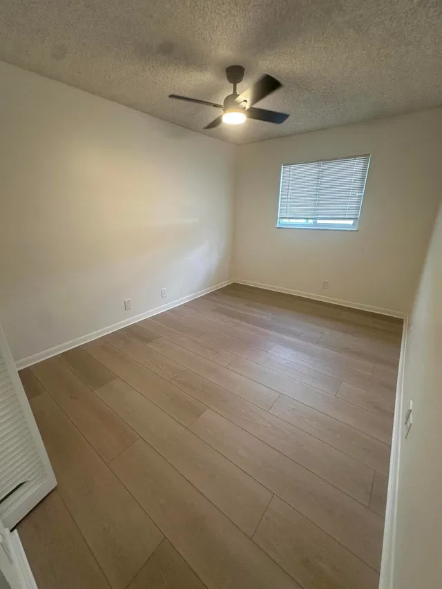  Unit 507 photo 23