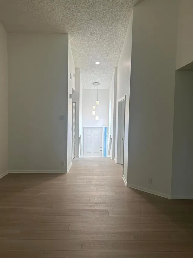  Unit 507 photo 26