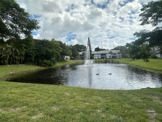  Unit 507 photo 38