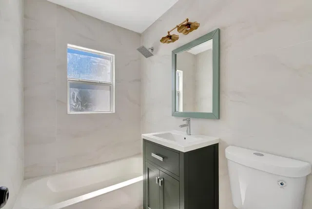 West Palm Beach Residence photo 13