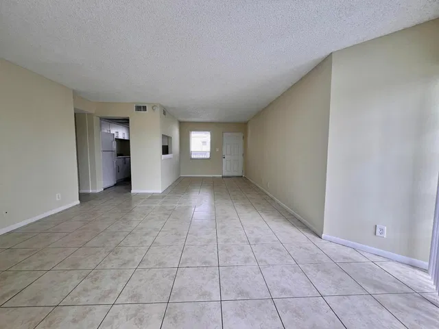 Unit 410 photo 2