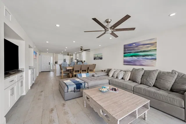 Unit 505 photo 20